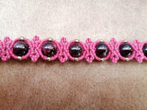 Bracelet-macramé-minéraux-amma-grenat-fée-un-rêve