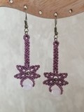 Boucles-d-oreilles-macramé-minéraux-fée-un-rêve-Libellule-quartz-rose-mauve